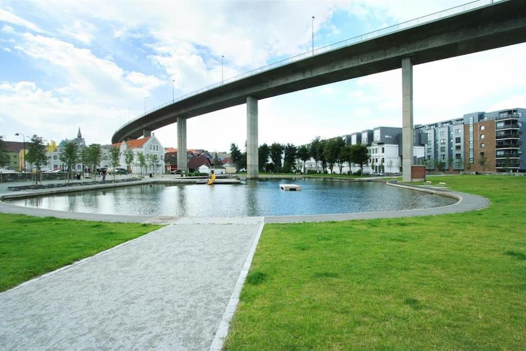 סטוונגר Spacious Waterfront Apartment With Free Parking - Upgraded 2024 מראה חיצוני תמונה